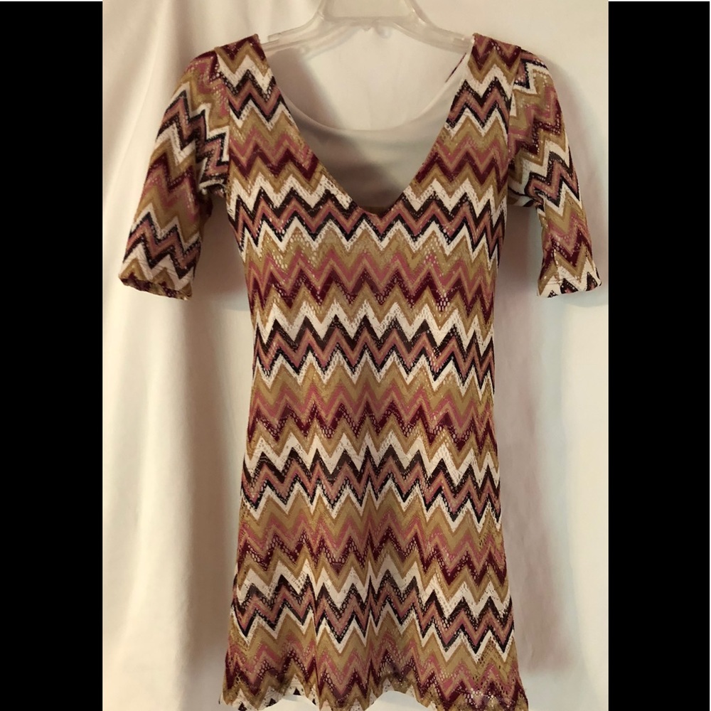 Savannah Rae top with Zig Zag Design, small
